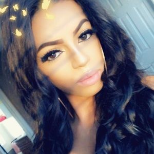 Meet your Posher, Alaysia